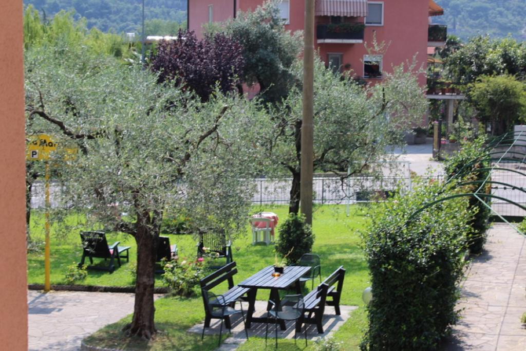 Villa Marina Torbole Sul Garda Extérieur photo