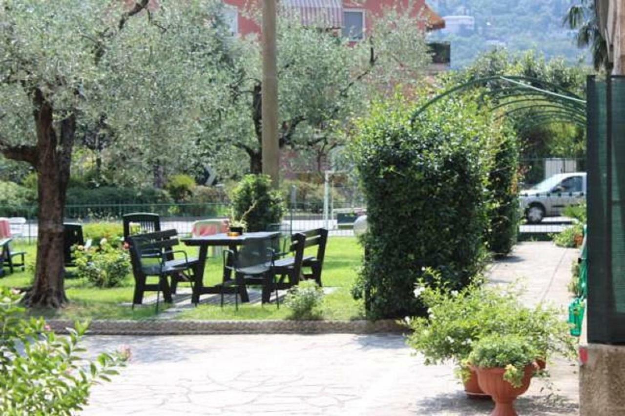 Villa Marina Torbole Sul Garda Extérieur photo